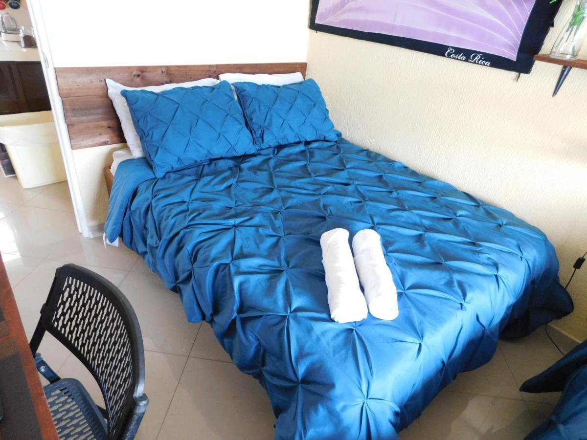 Condo Villa B27 Sleeps Five People - B28 Sleeps Six People - Price Includes Housekeeping Fees Not Taxes - Very Close To The Pool And Beach! Хако Экстерьер фото